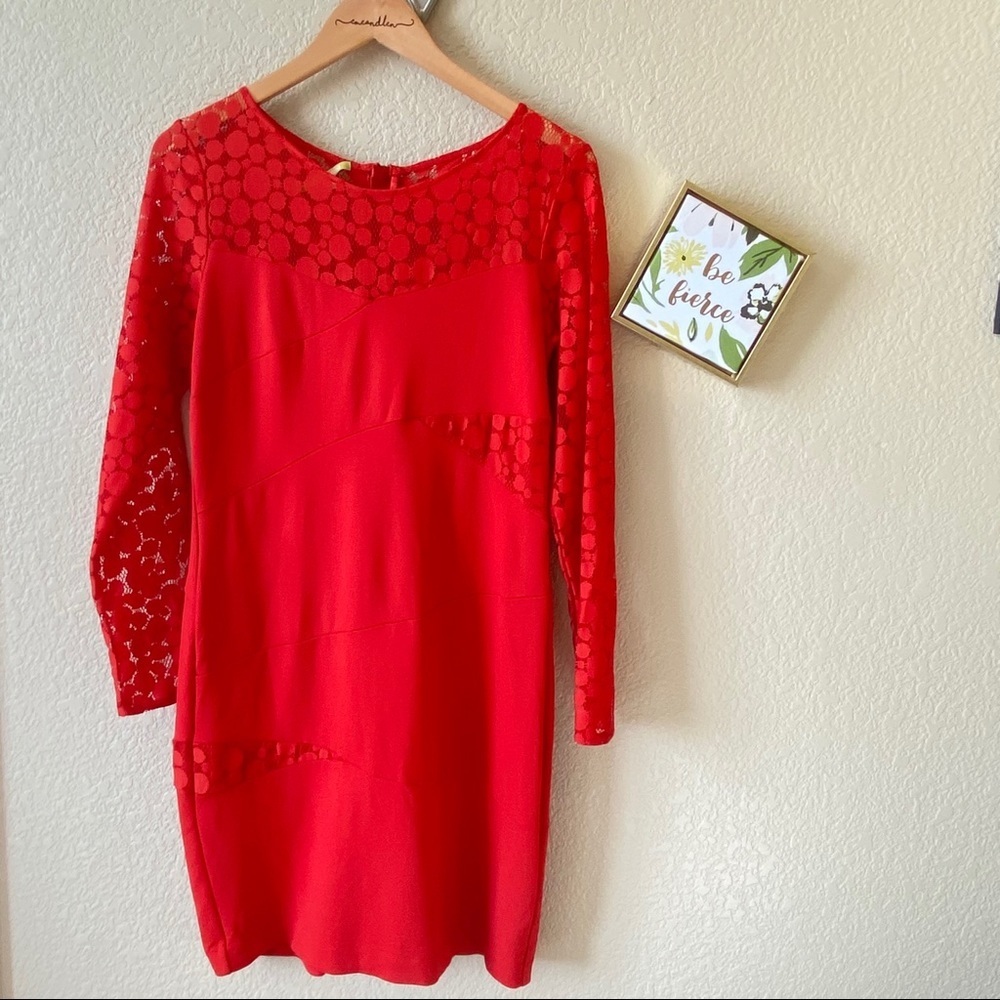 Gianni Bini red lace accent dress large